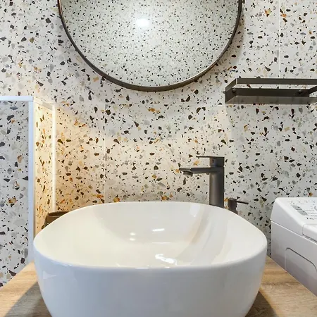 Uma - Design With Big Terrace Apartamento