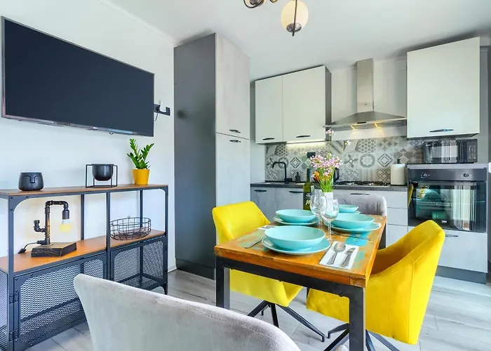 Uma - Design With Big Terrace