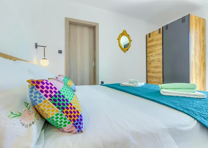 Appartement Uma - Design With Big Terrace Kaštela