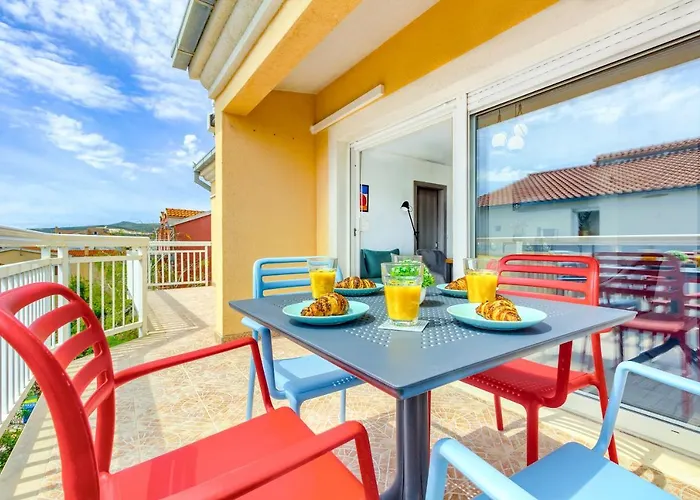 Uma - Design With Big Terrace Appartement Kaštela