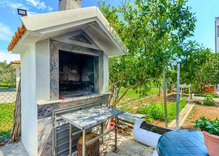 Uma - Design With Big Terrace * Kaštela